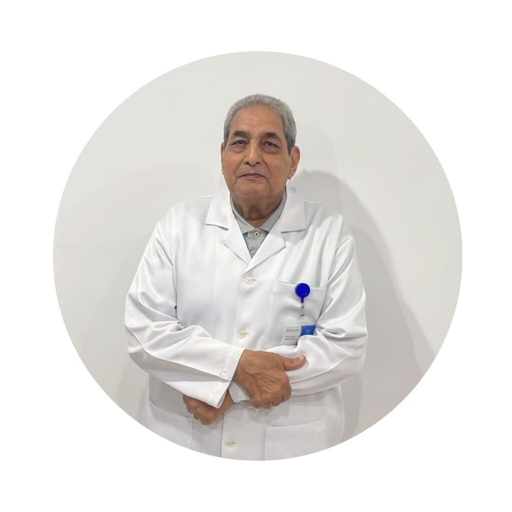 د اسماعيل الشريف - استشارى طب الاطفال عيادات الصفاء الرائدة