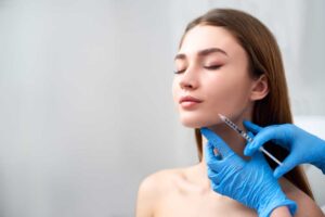 Read more about the article حقن الفيلر الذكي: دليل شامل للأنواع واختيار الأنسب