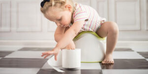 Read more about the article إسهال الأطفال: الأسباب والأعراض وطرق العلاج والوقاية